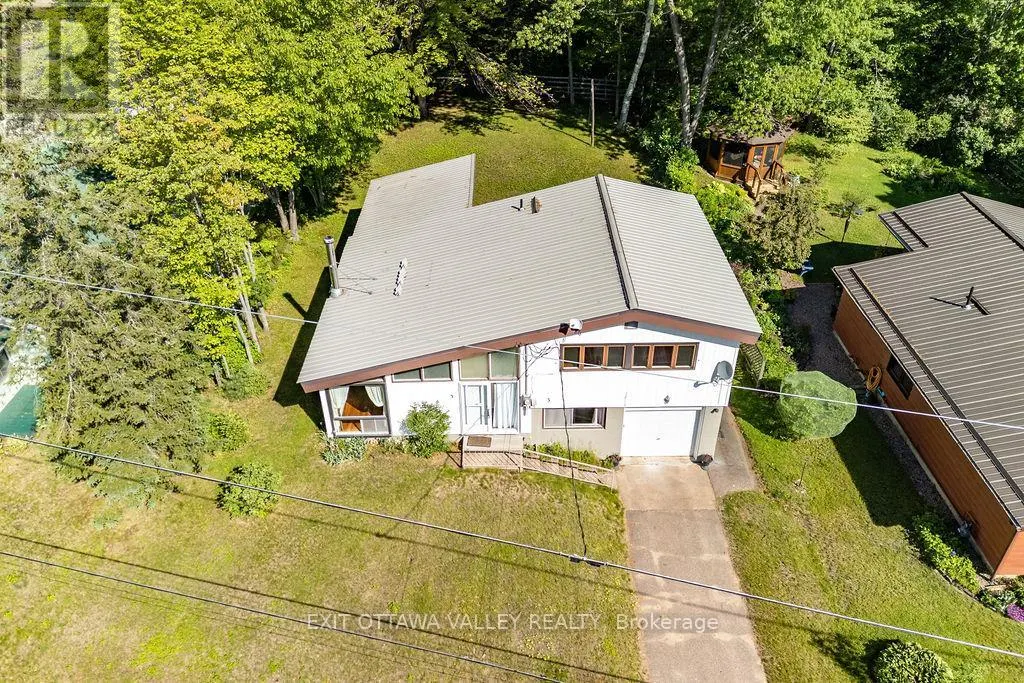 3 NEWTON CRESCENT