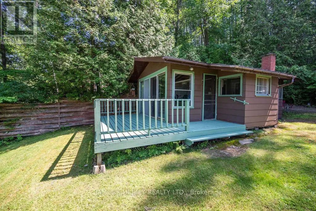 581 ROCKY POINT LANE