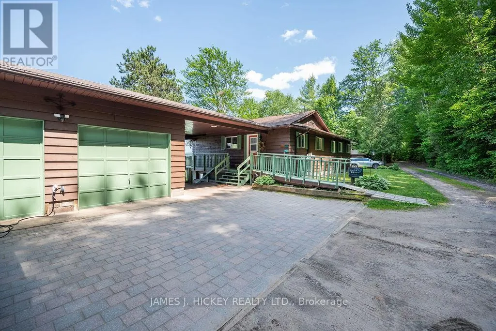 581 ROCKY POINT LANE