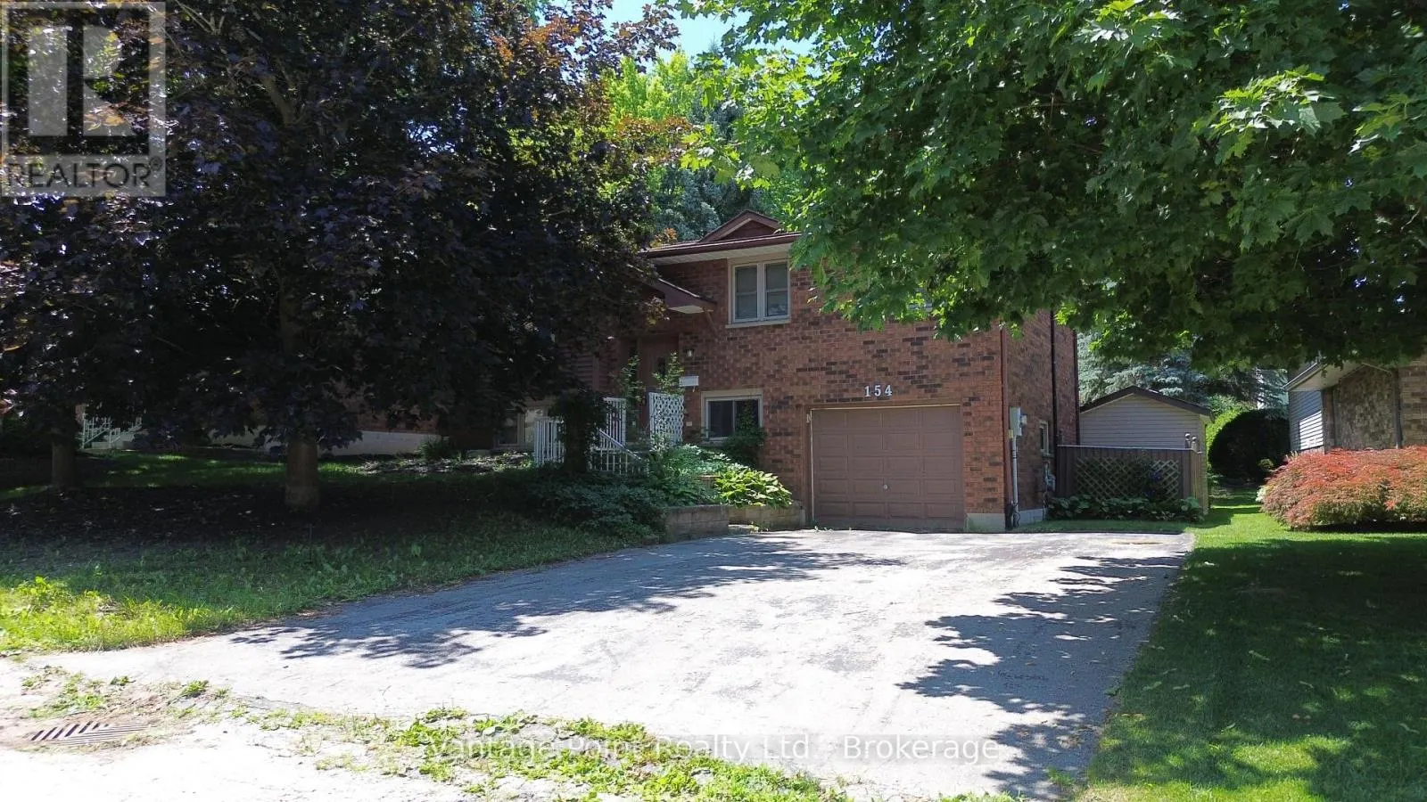 154 15TH AVE CLOSE