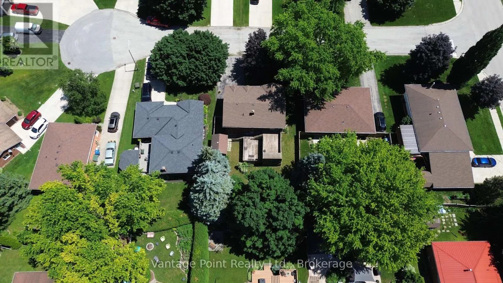 154 15TH AVE CLOSE