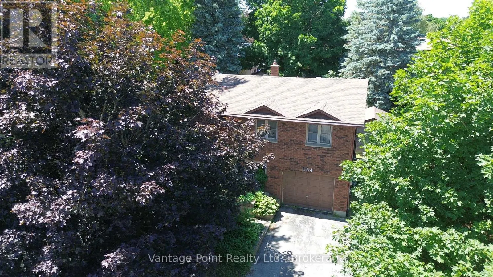 154 15TH AVE CLOSE