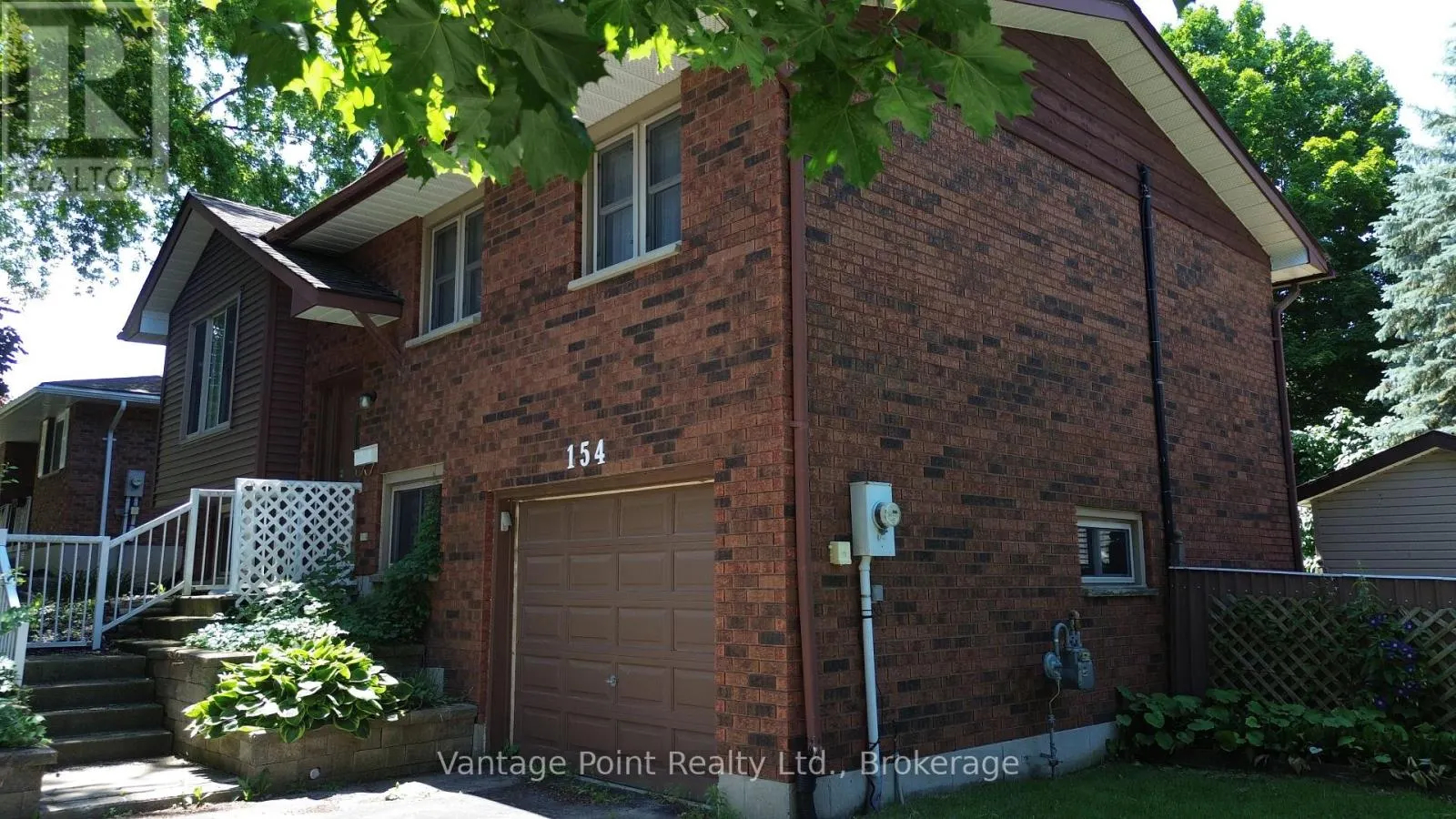 154 15TH AVE CLOSE