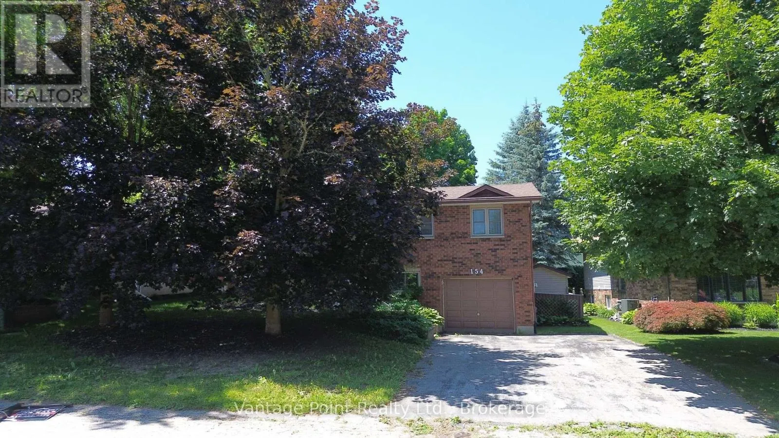 154 15TH AVE CLOSE