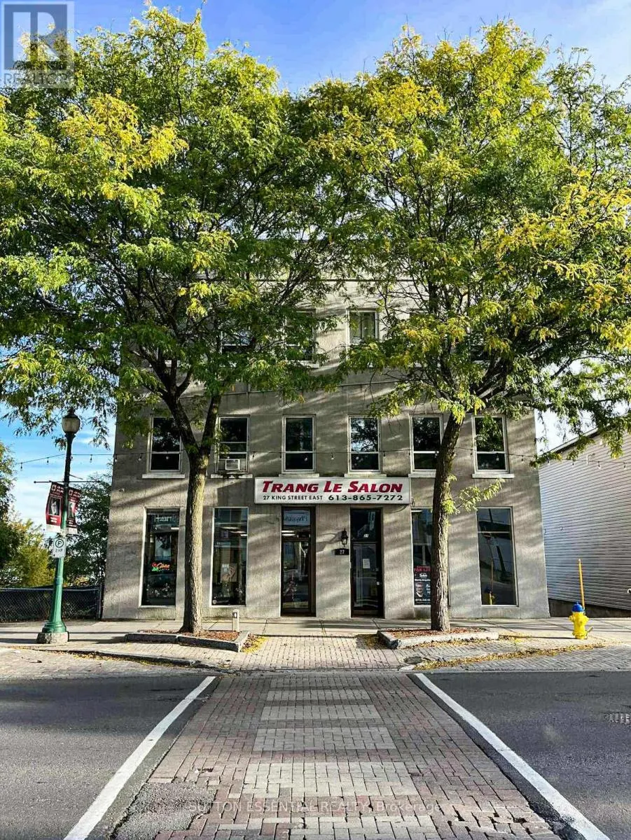 UNIT #4 - 27 KING STREET E