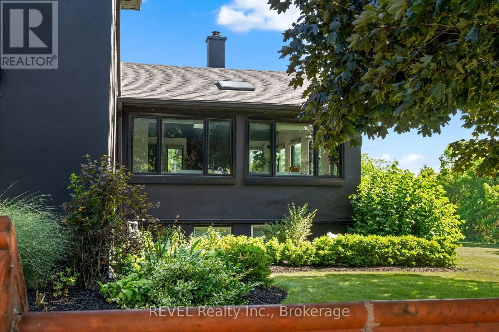 3543 KING STREET
