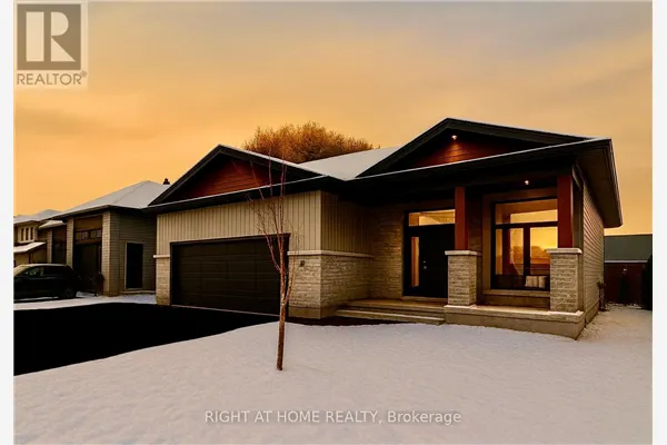 201 VERSAILLE STREET