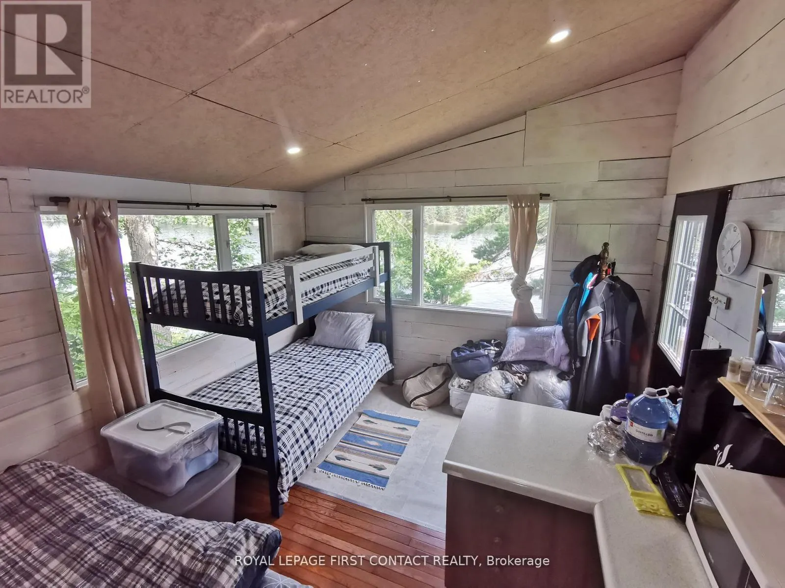 333 HEALEY LAKE W/A