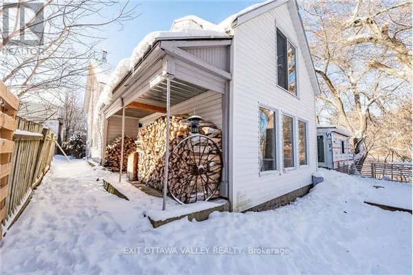 815 PEMBROKE STREET W