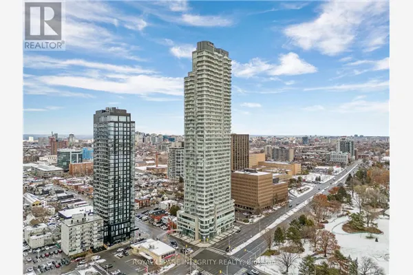 3505 - 805 CARLING AVENUE