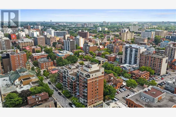 703 - 374 COOPER STREET