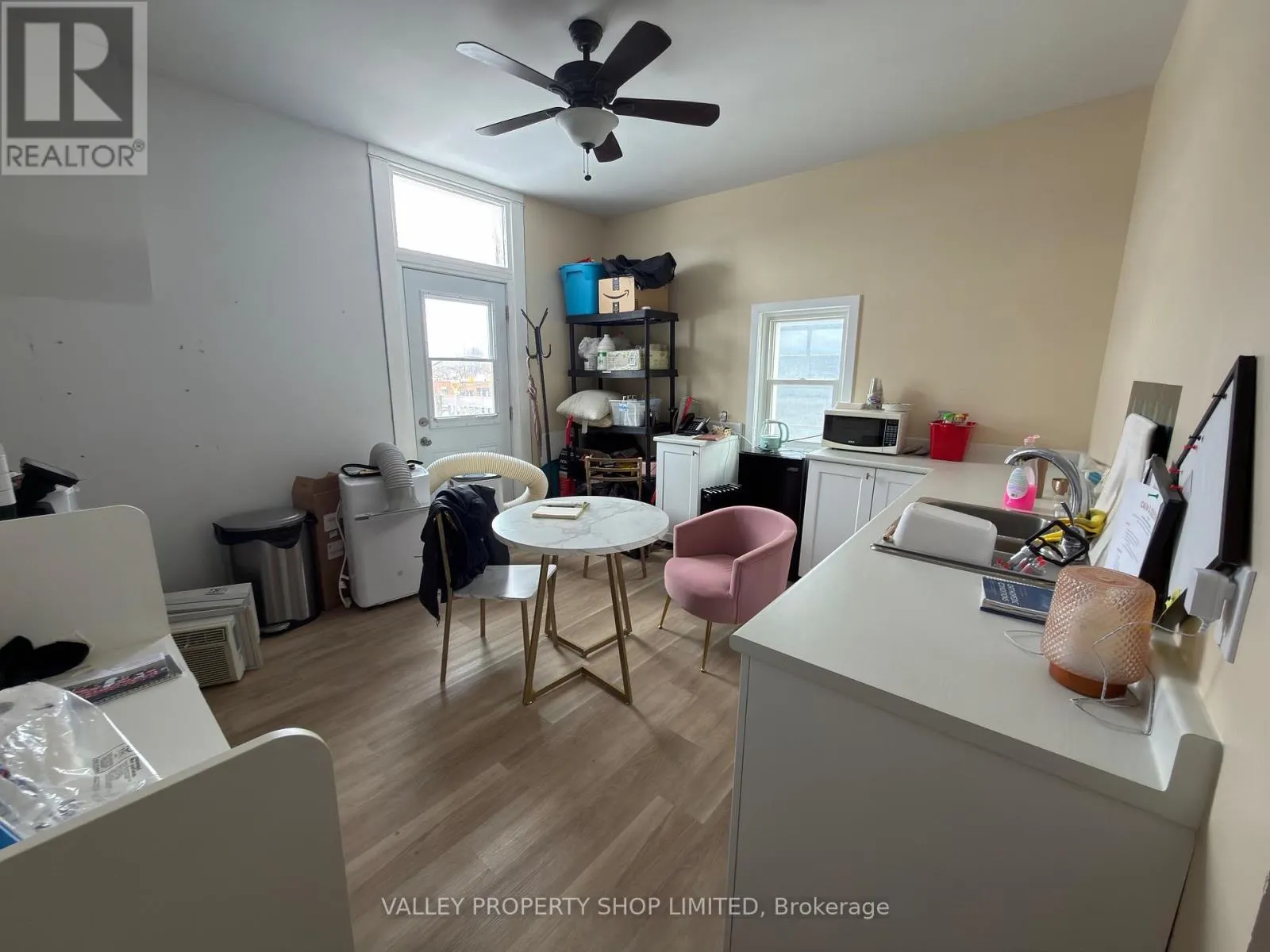 207 PEMBROKE STREET W
