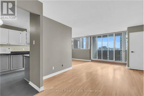 1003 - 375 KING STREET N #1003