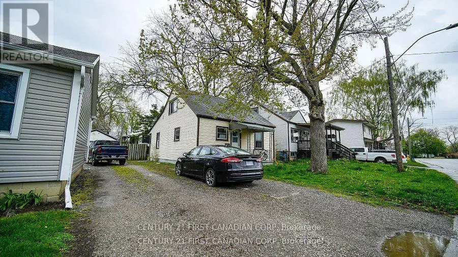 19 MONTGOMERY DRIVE