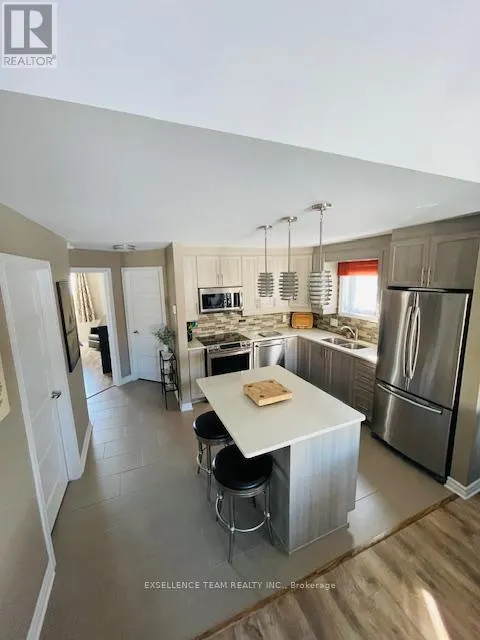 201 - 222 FIRST STREET E
