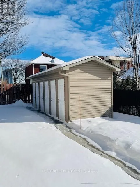 201 - 222 FIRST STREET E