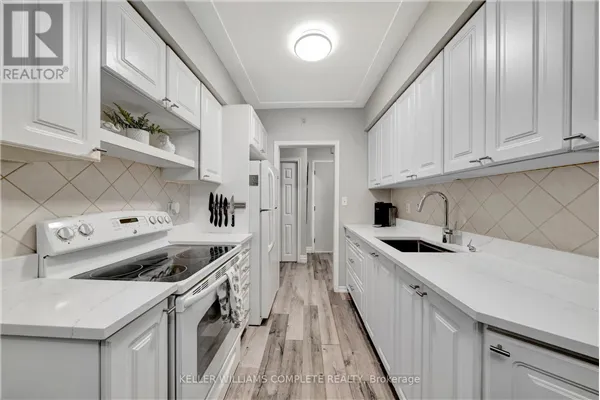 307 - 11 WOODMAN DRIVE S