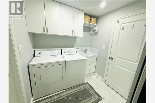 28 PEACHWOOD CRESCENT