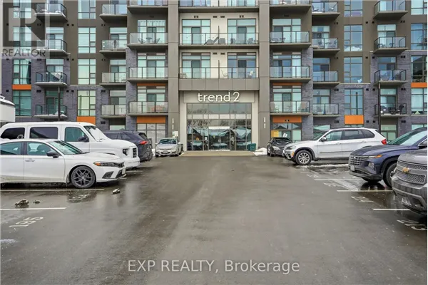 803 - 460 DUNDAS STREET E