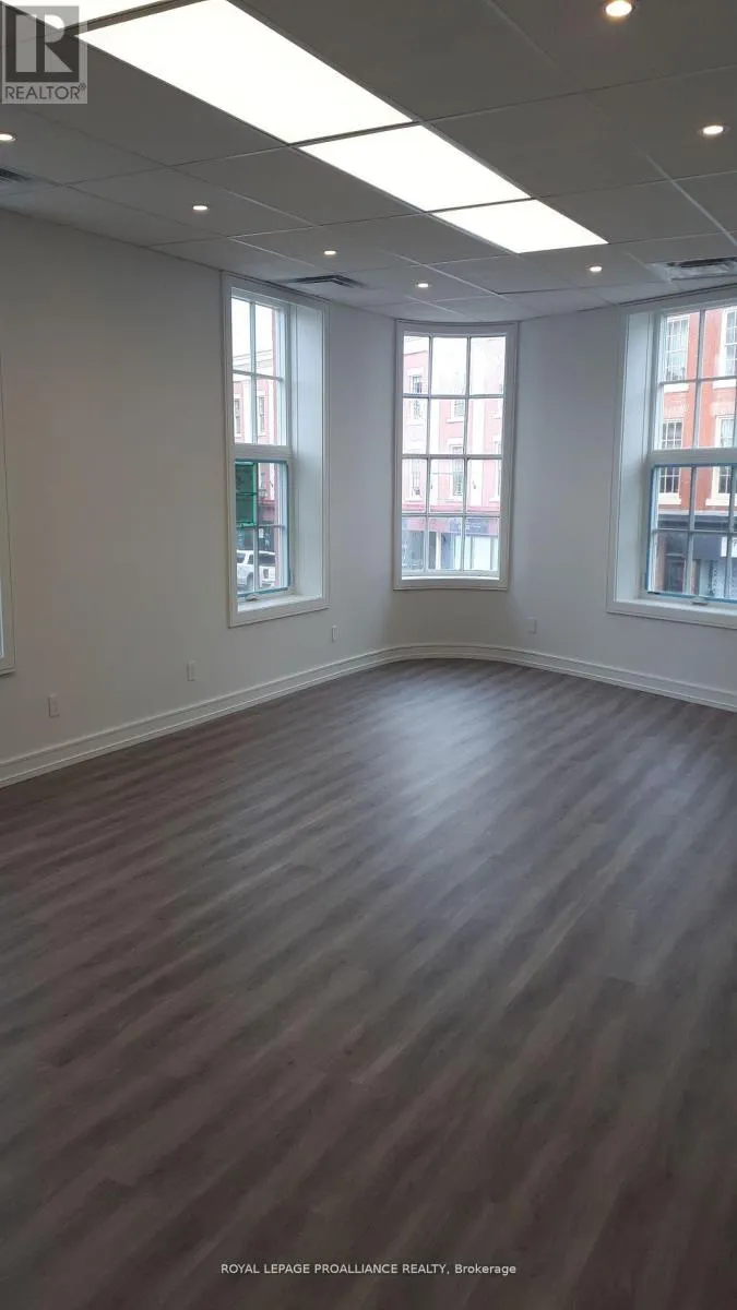 C - 31 WALTON STREET #C