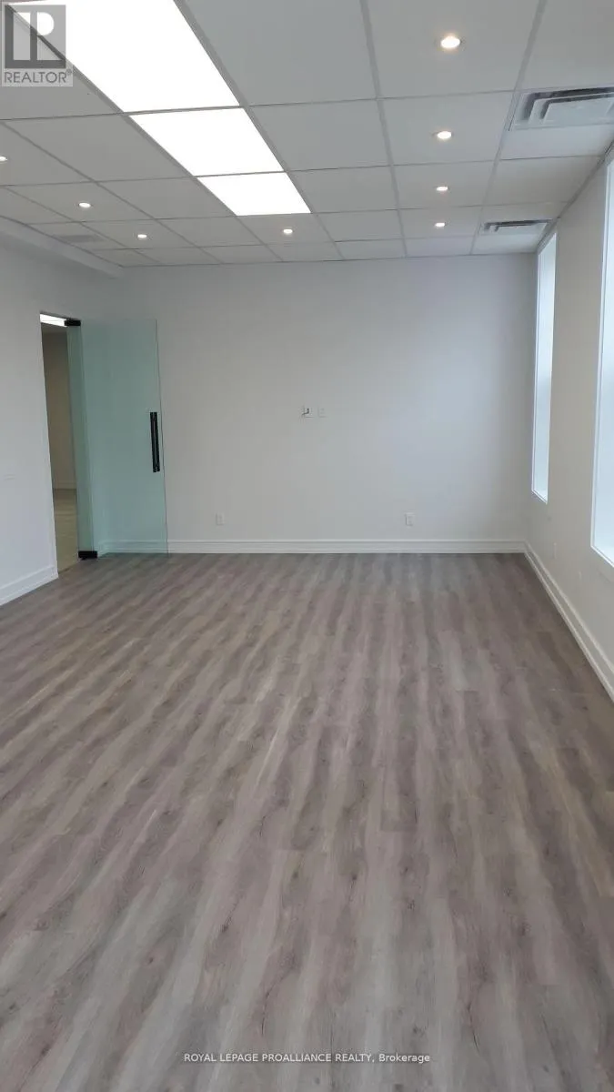 C - 31 WALTON STREET #C