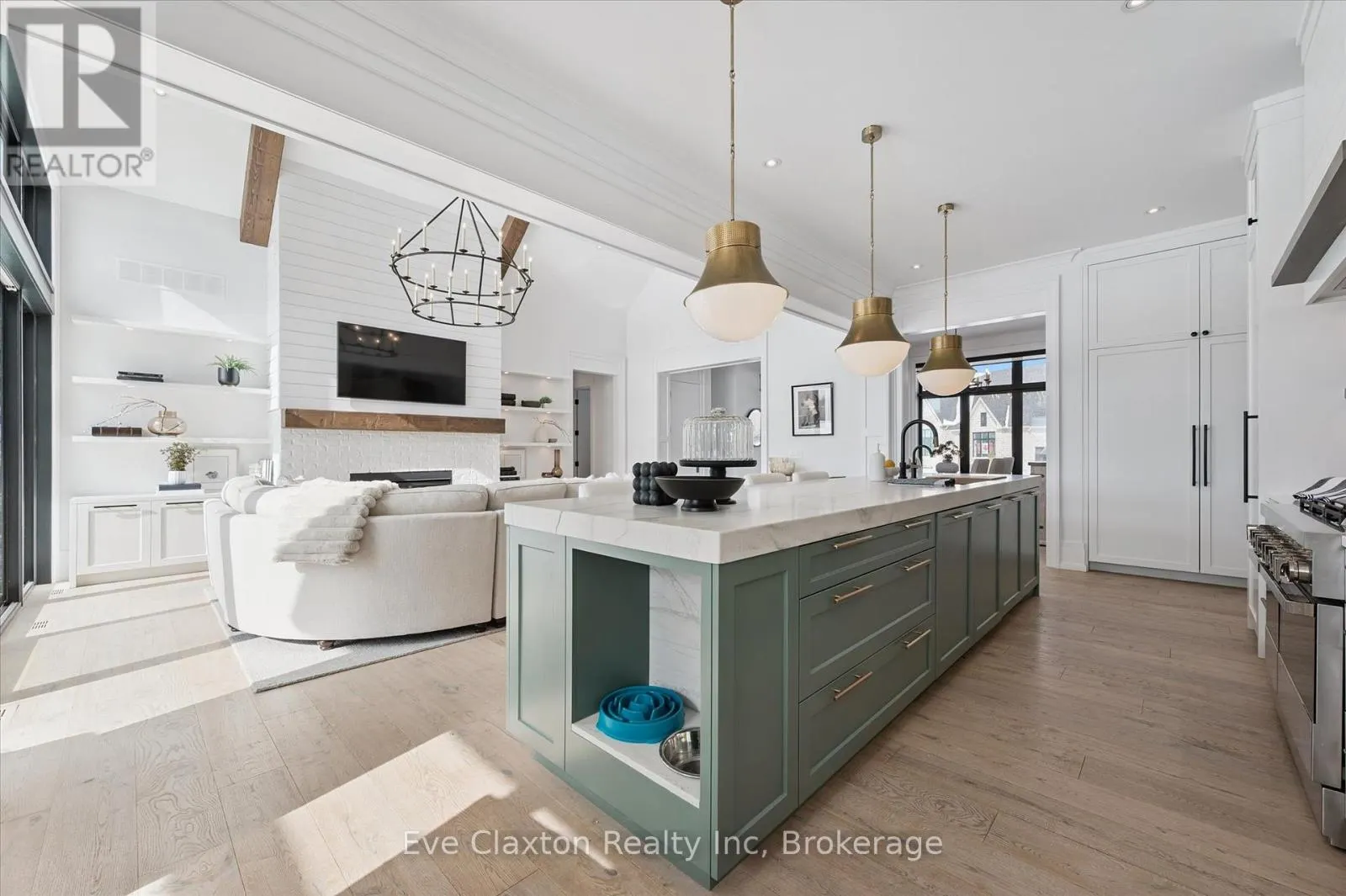129 HERITAGE LAKE DRIVE