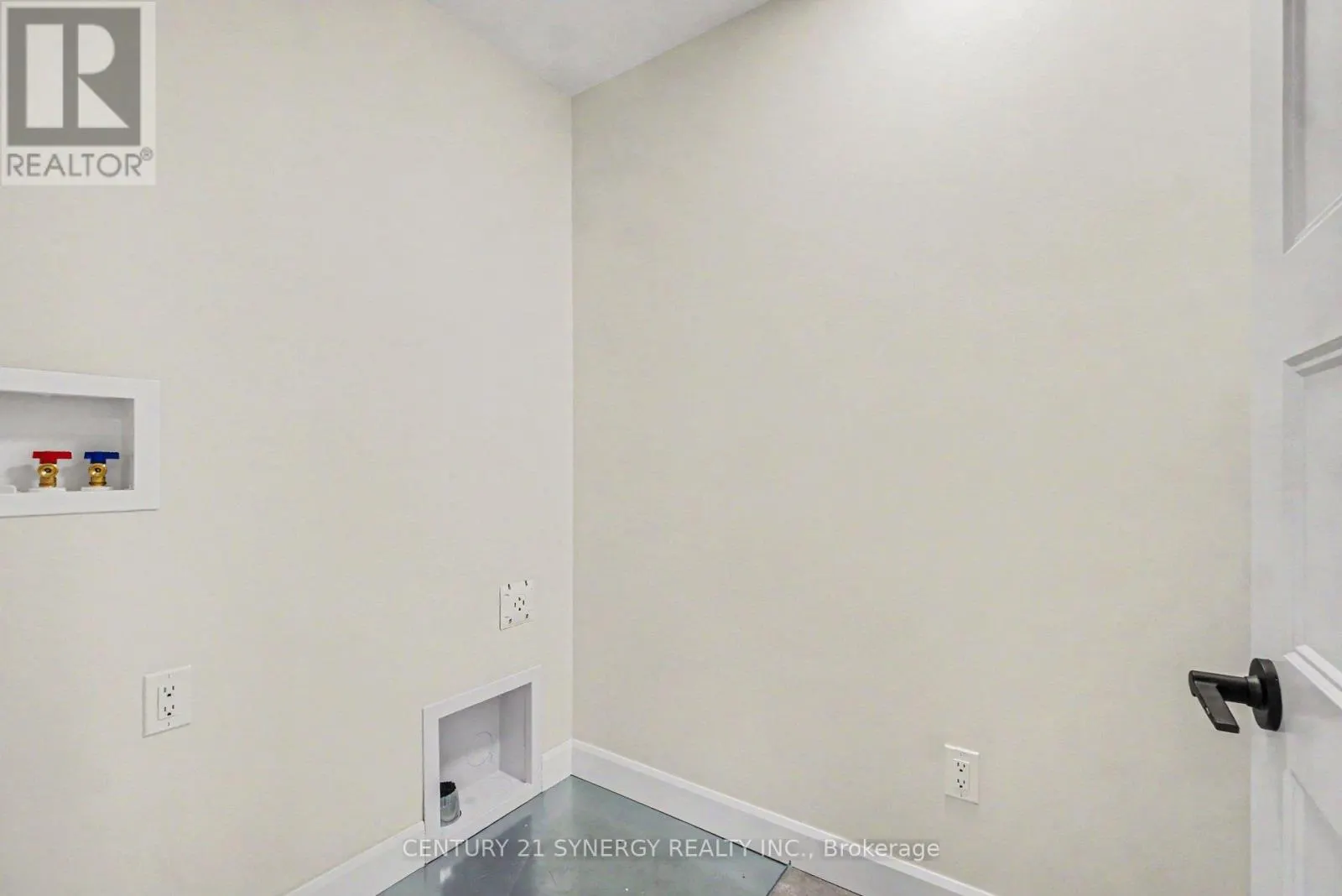 68 HELEN STREET