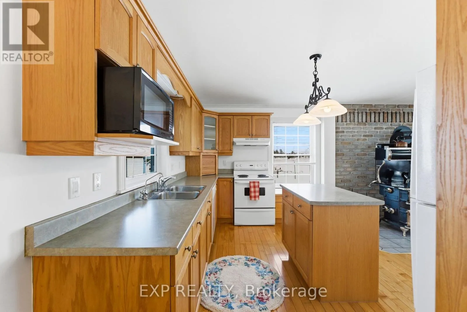 53 ROCKIES ROAD