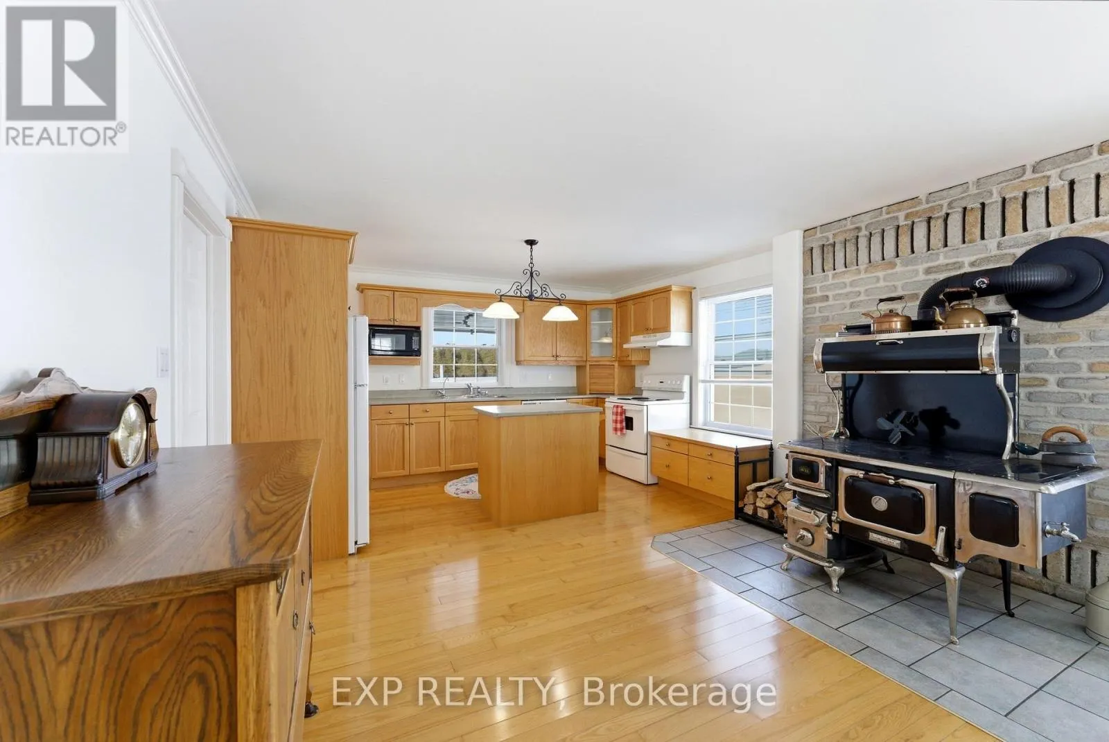 53 ROCKIES ROAD