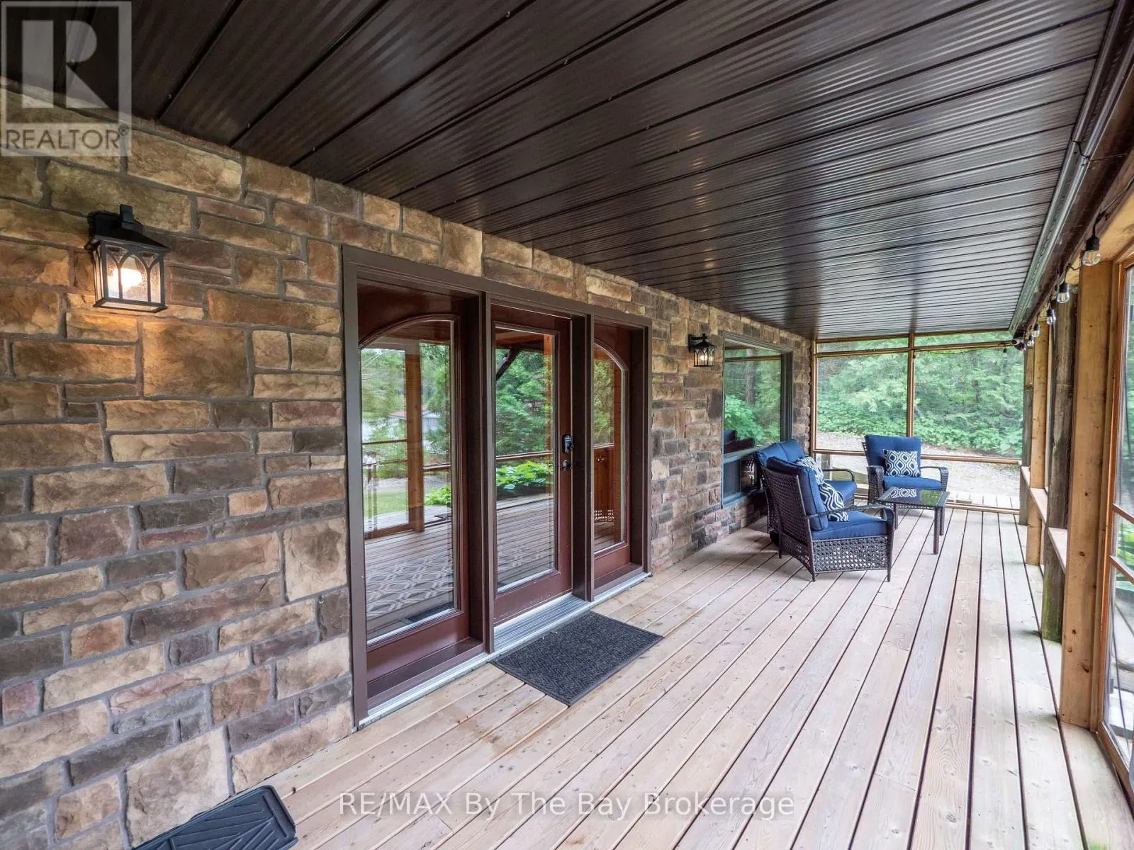 4018 ISLAND 980 / DEER ISLAND