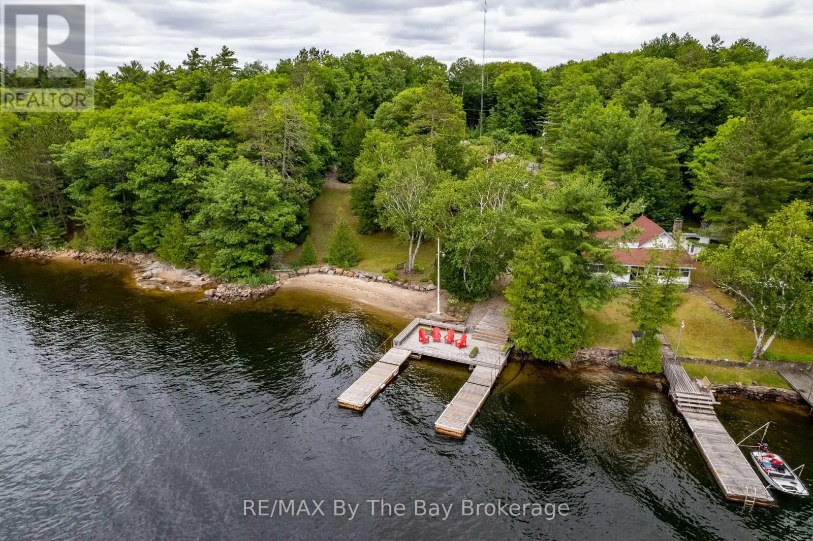 4018 ISLAND 980 / DEER ISLAND
