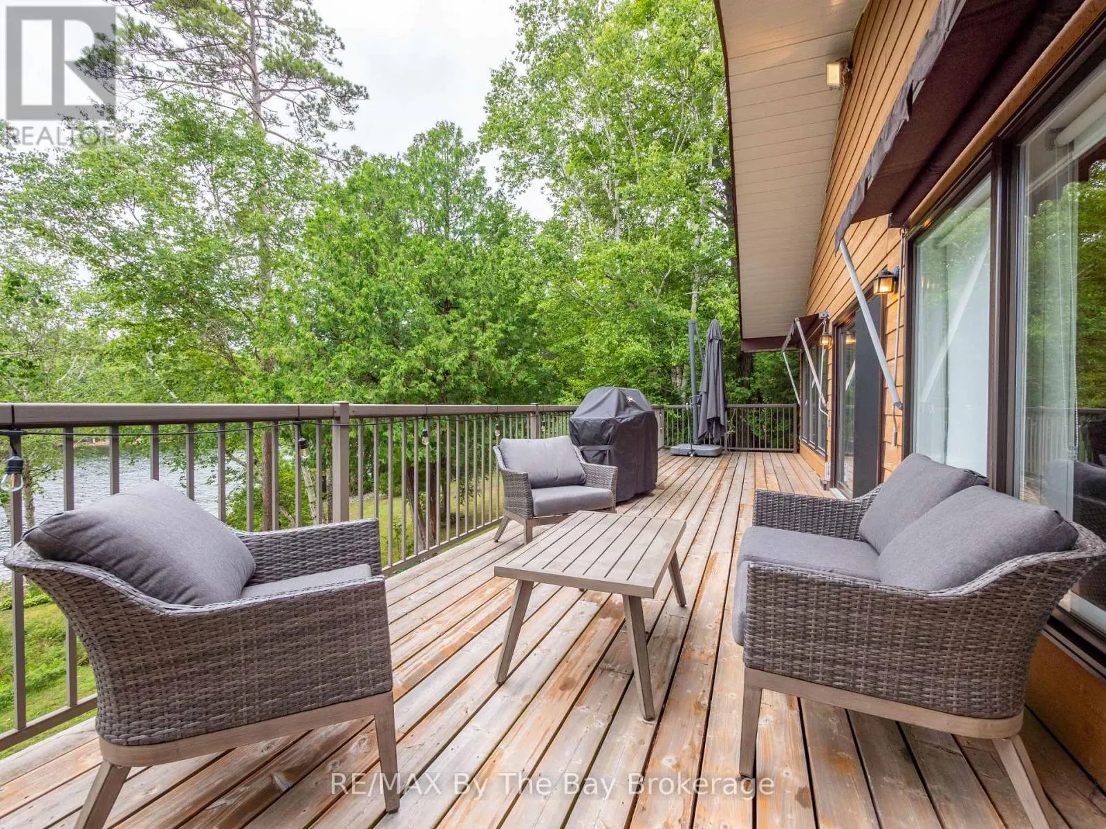 4018 ISLAND 980 / DEER ISLAND