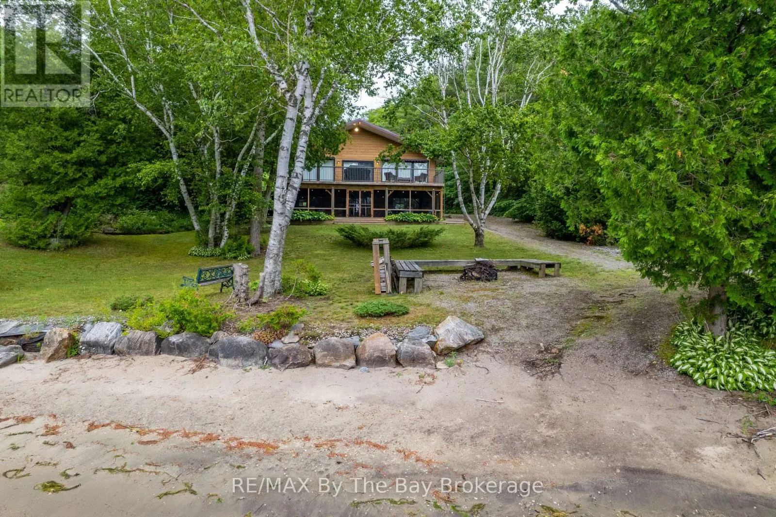 4018 ISLAND 980 / DEER ISLAND