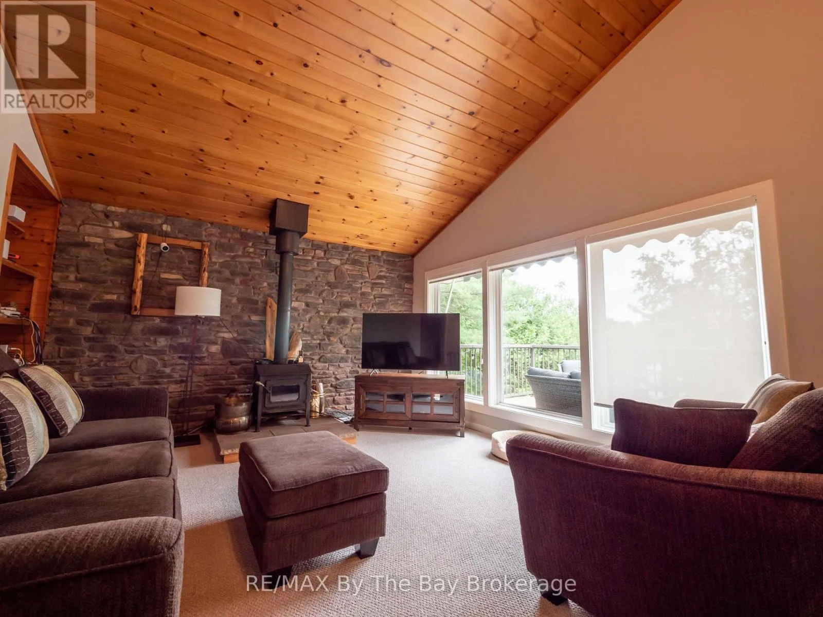 4018 ISLAND 980 / DEER ISLAND