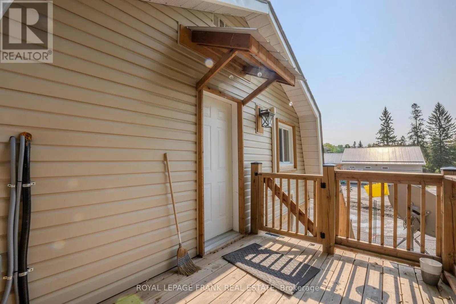 4075 COUNTY RD 121 N