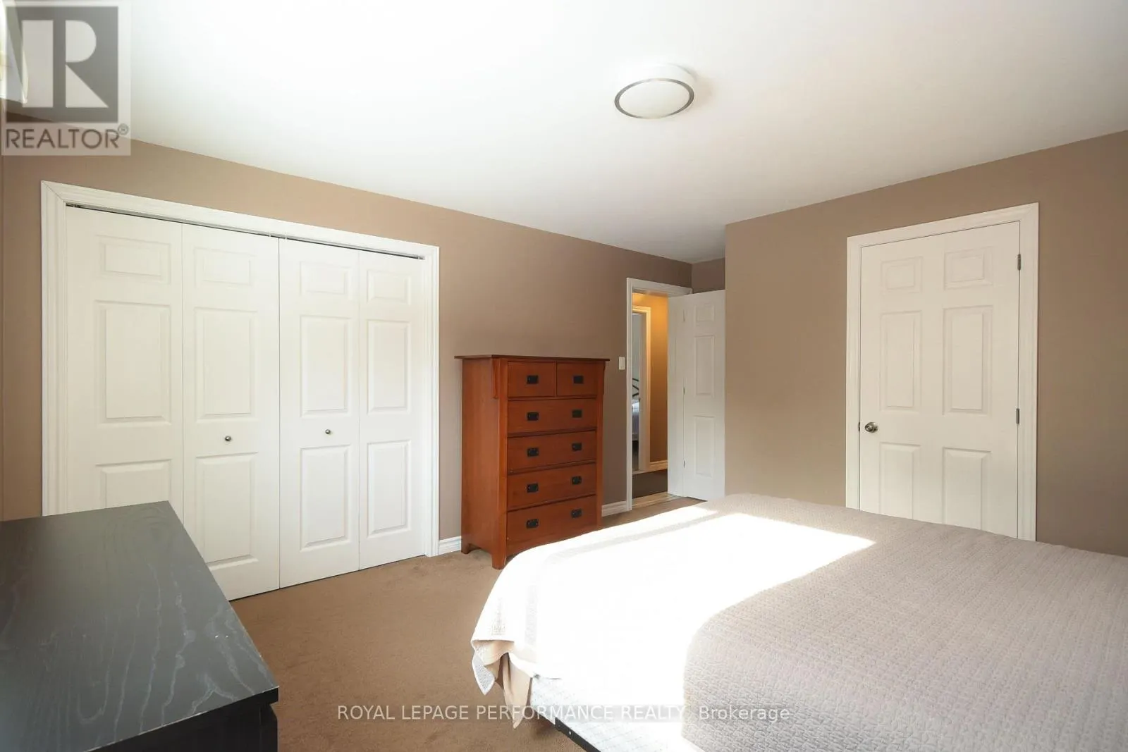 35 CLOVERLOFT COURT