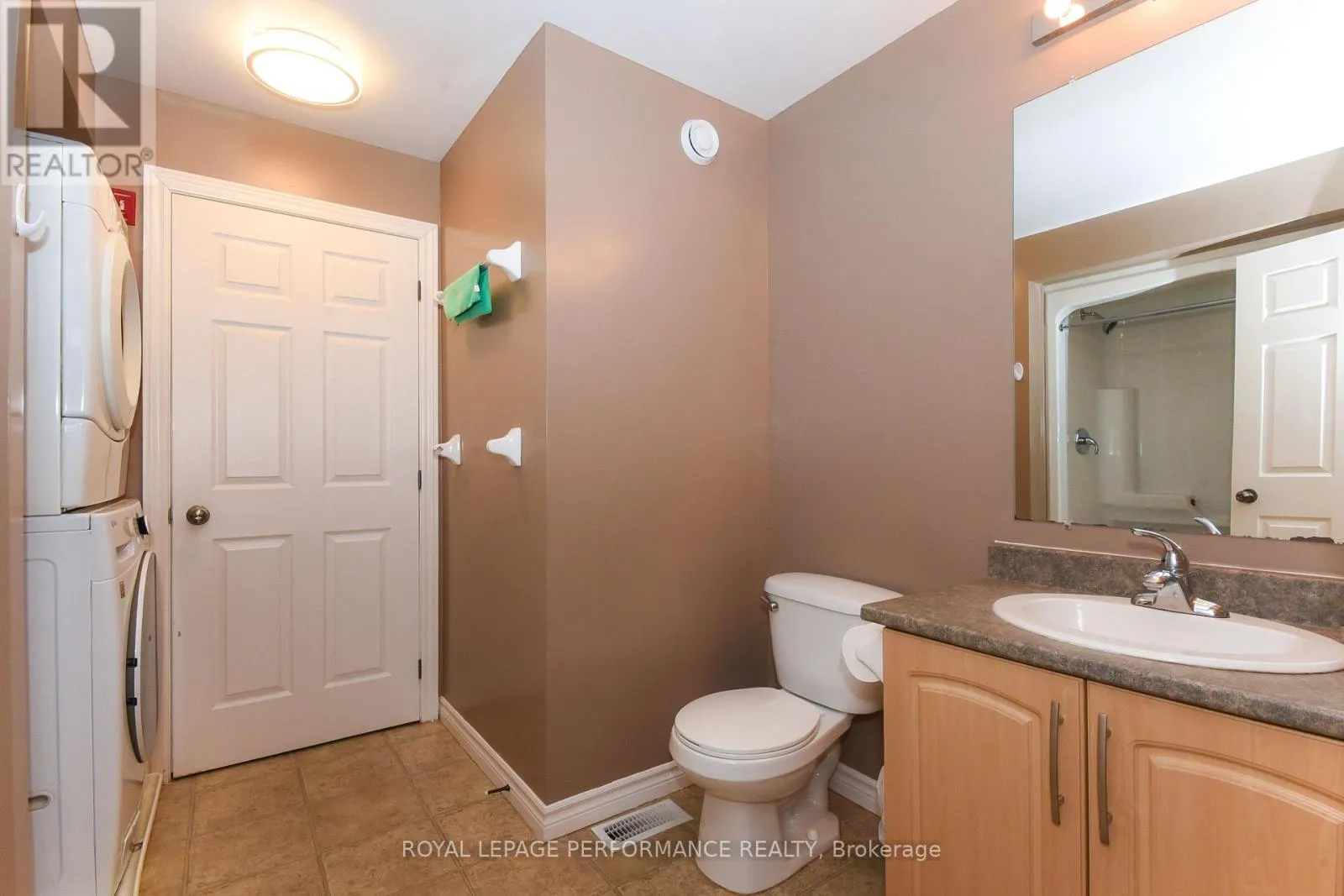 35 CLOVERLOFT COURT