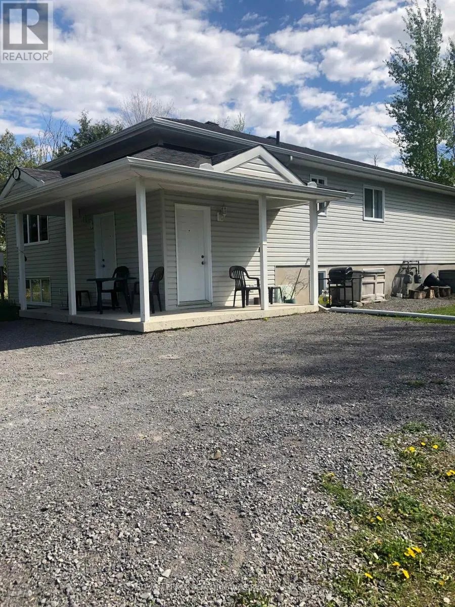 35 CLOVERLOFT COURT