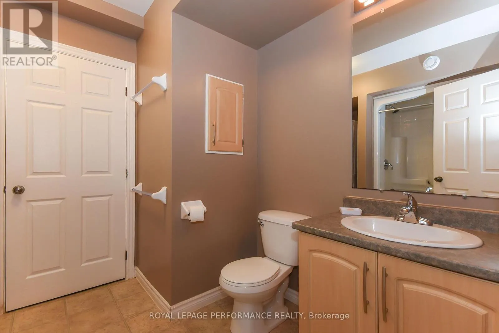 35 CLOVERLOFT COURT