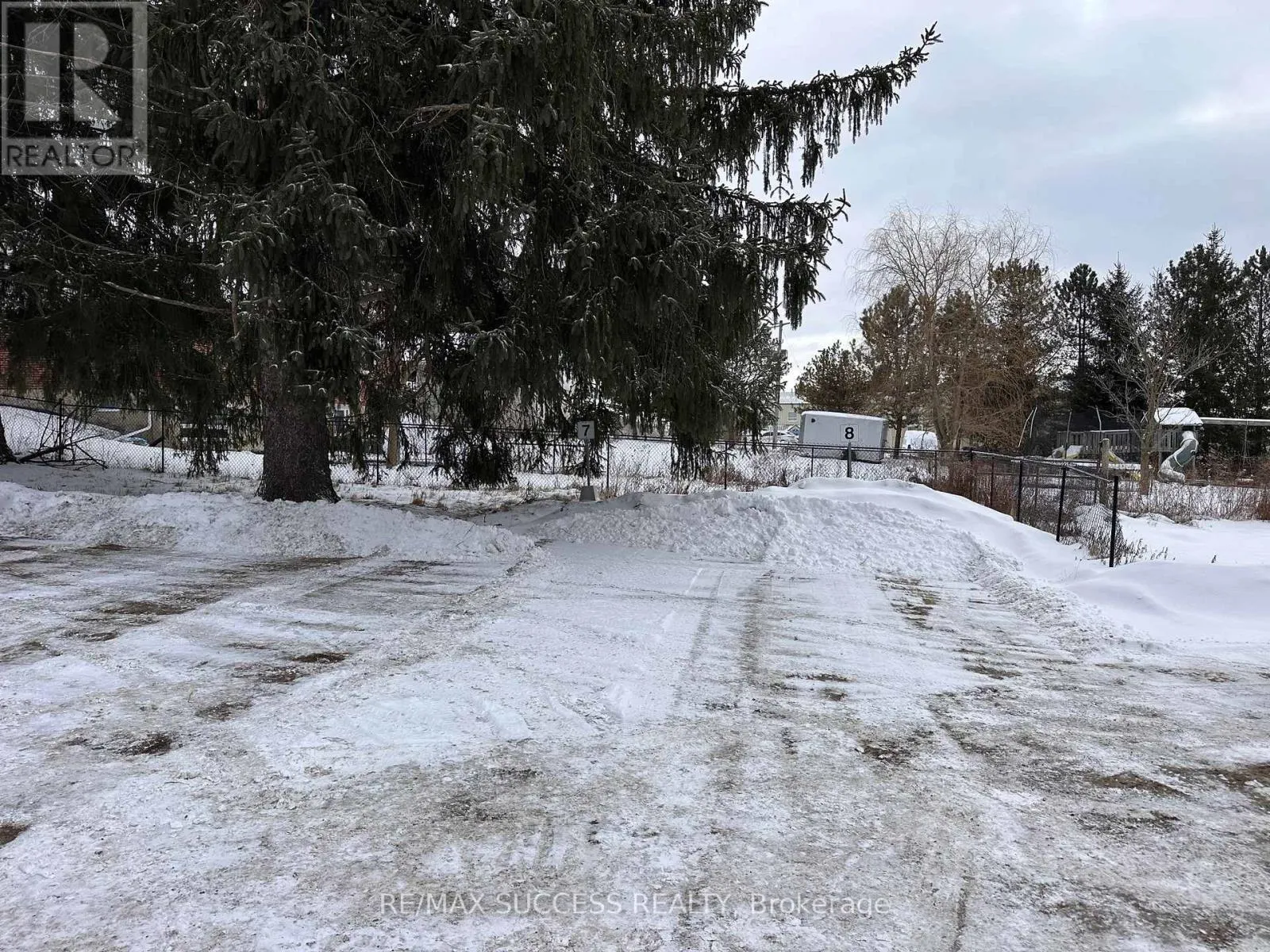 B - 28 BROCK ROAD N