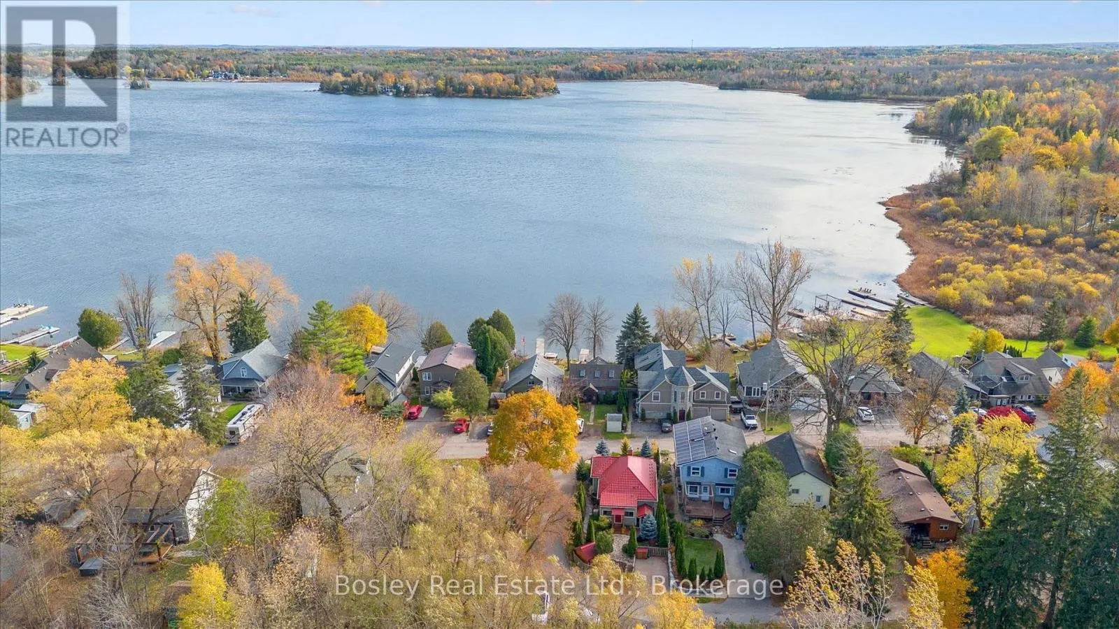 32 HOLLY TRAIL