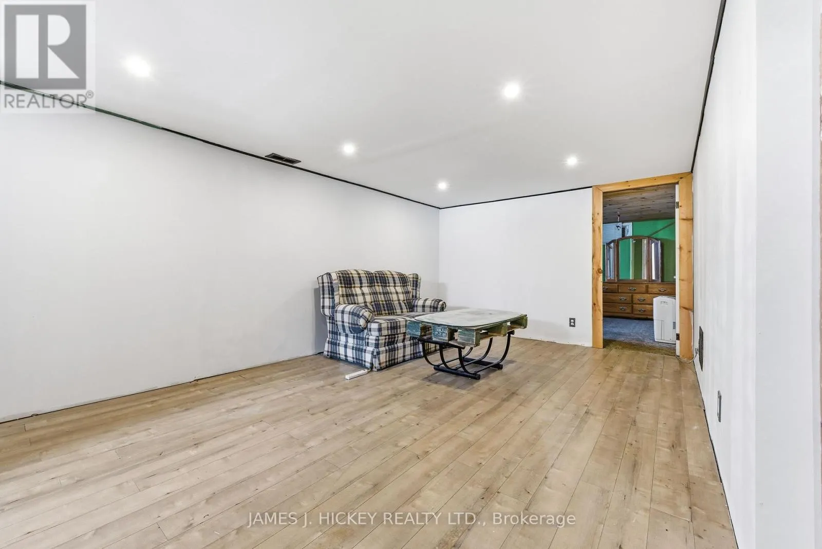 115 LORNE PLACE