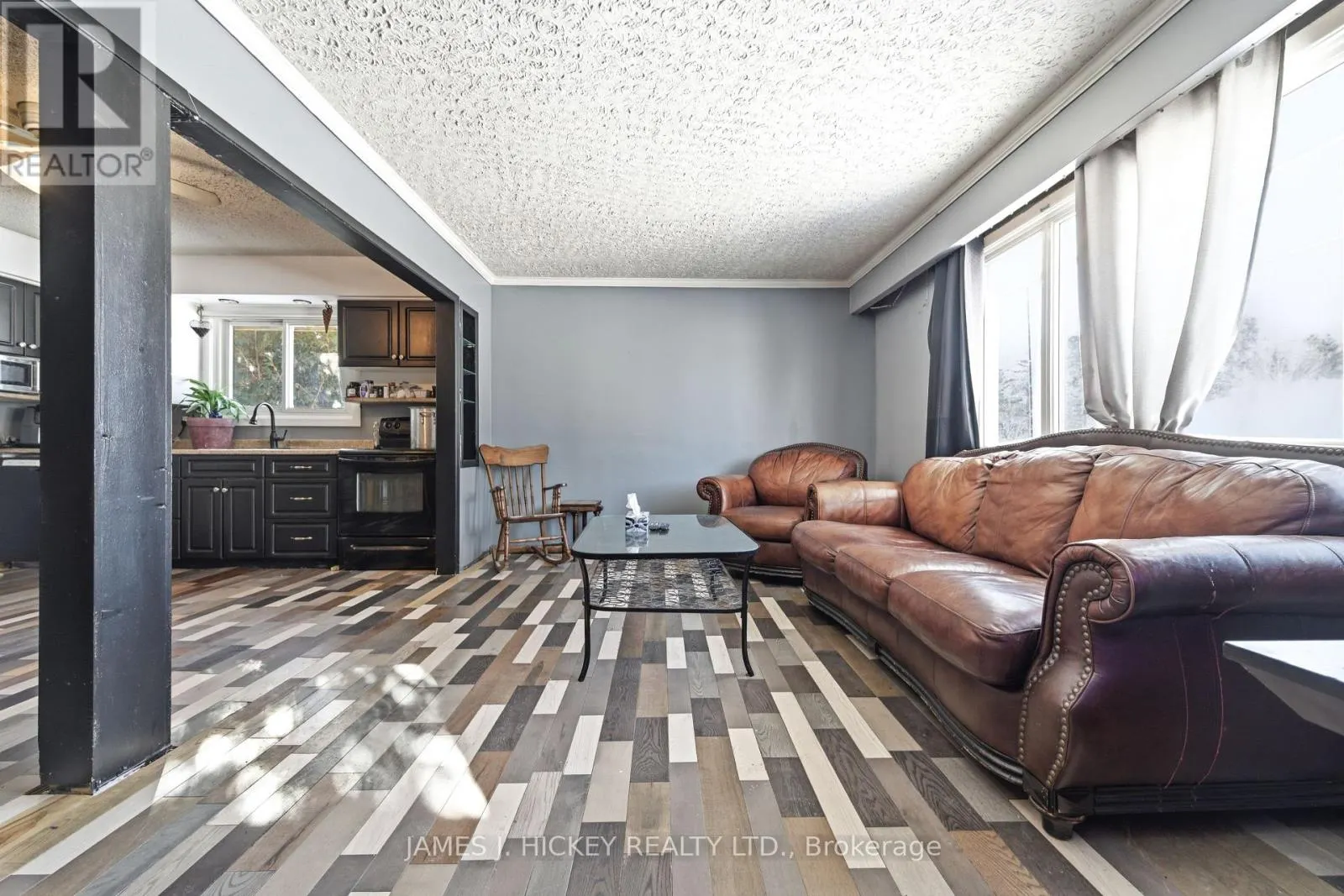 115 LORNE PLACE