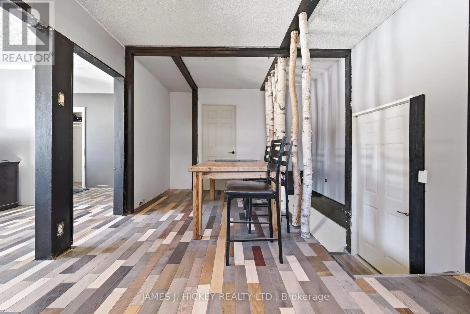 115 LORNE PLACE