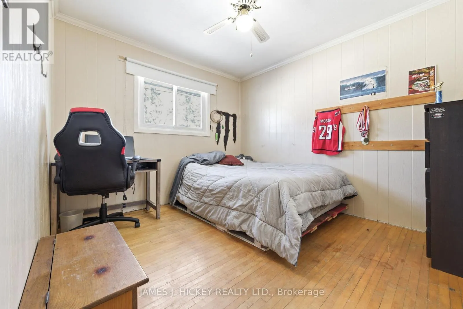 115 LORNE PLACE