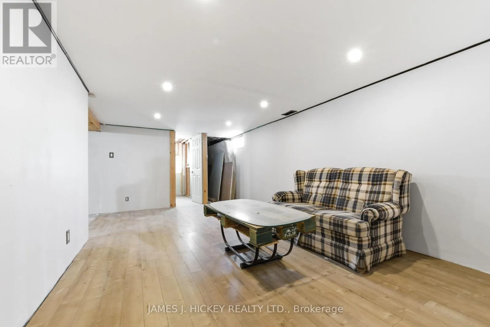 115 LORNE PLACE