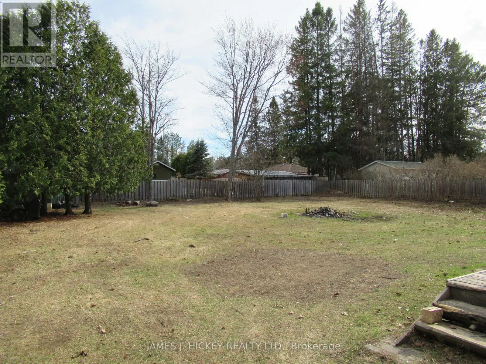 115 LORNE PLACE