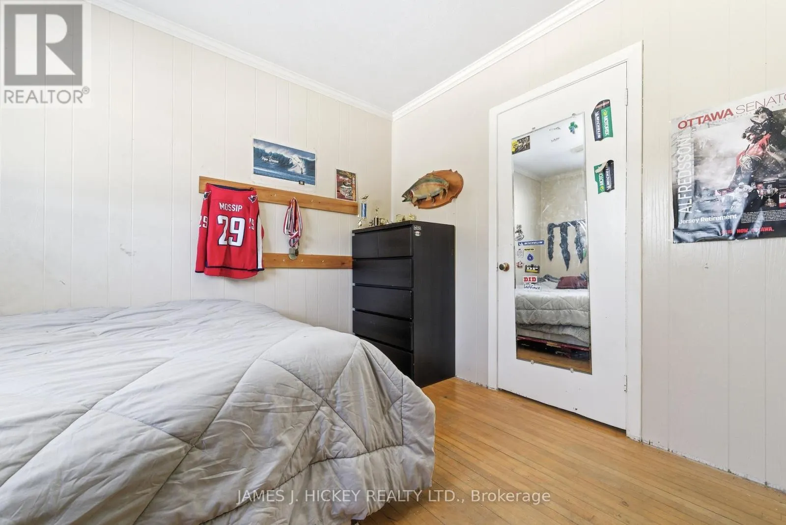 115 LORNE PLACE
