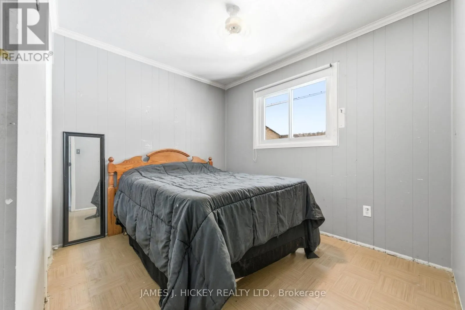 115 LORNE PLACE