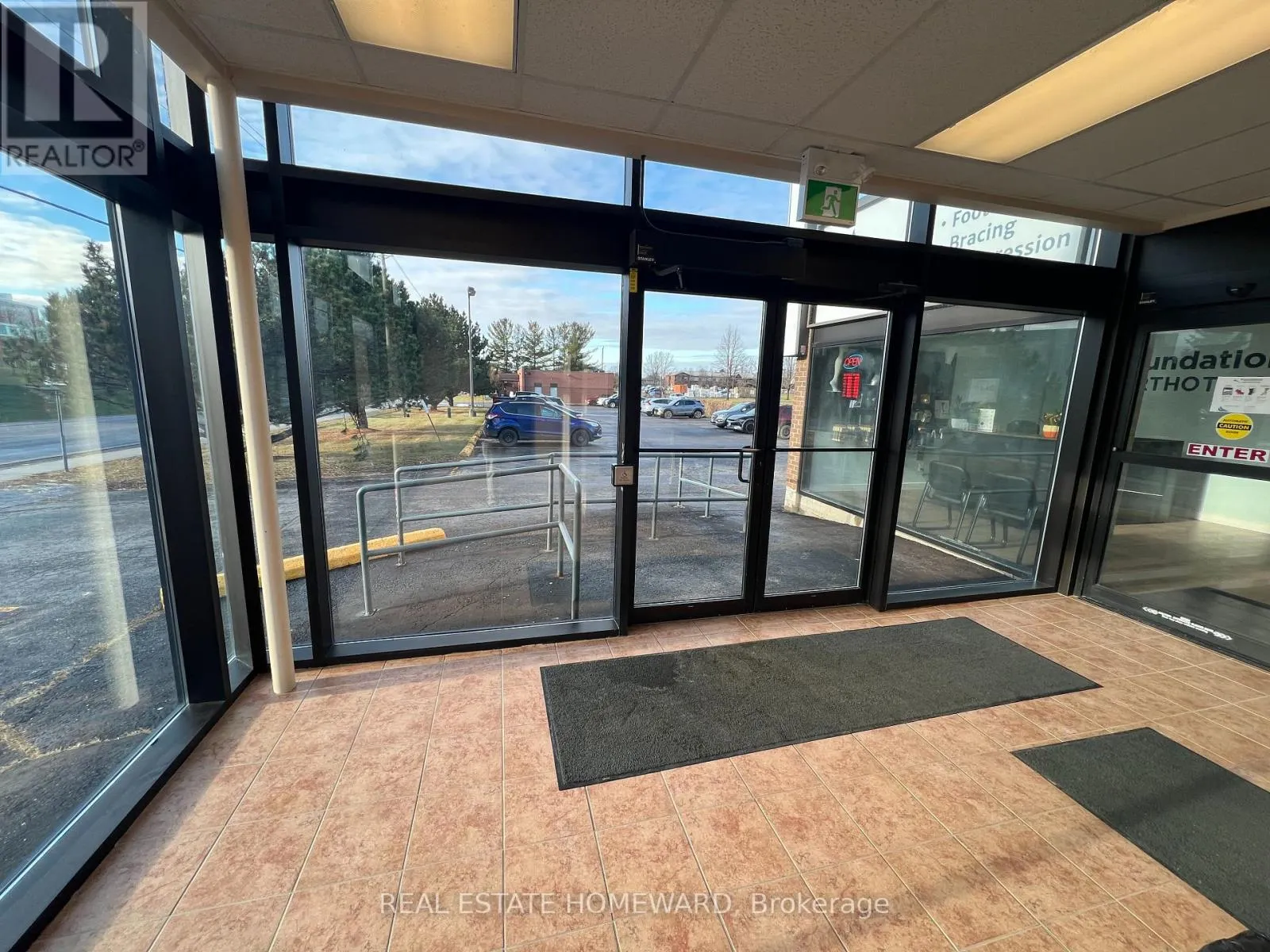 307-307A BRIDGE STREET W